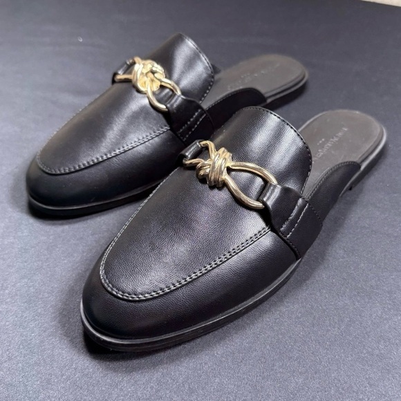 Banana Republic Shoes - NEW Banana Republic Mules Black with Gold-Tone Hardware Women’s Size 6
